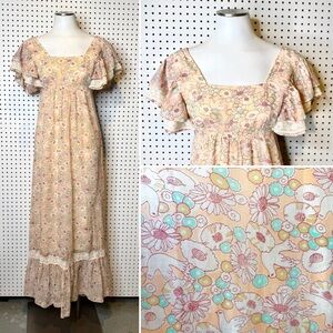 Vintage | 1970's Prairie Dress w/ Dove Bird Print,‎ Flutter Sleeves